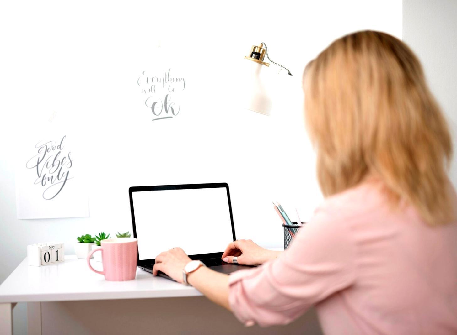 Entreprise de services B2B optimisant ses processus de facturation